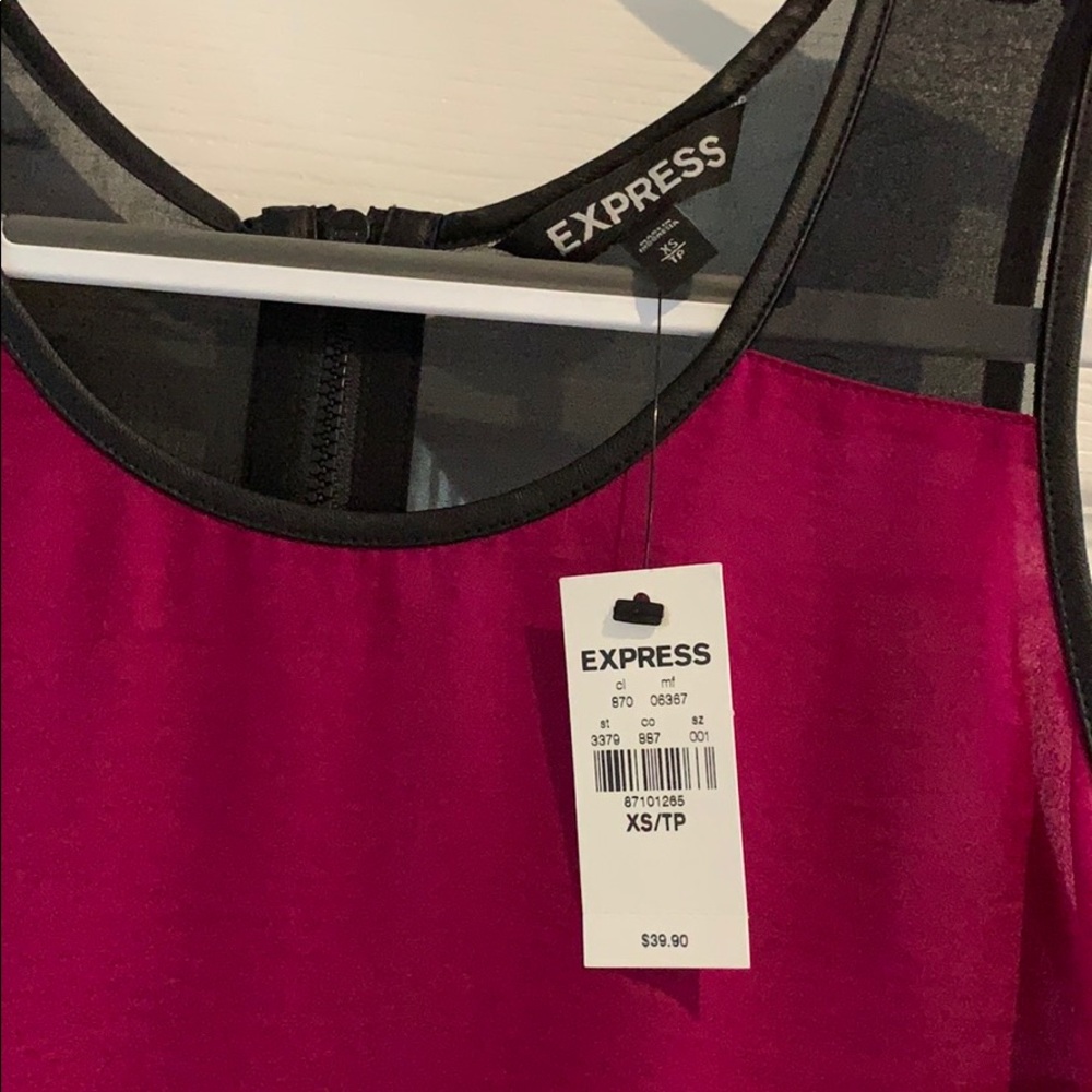 NWT Express Top - Picture 4 of 4